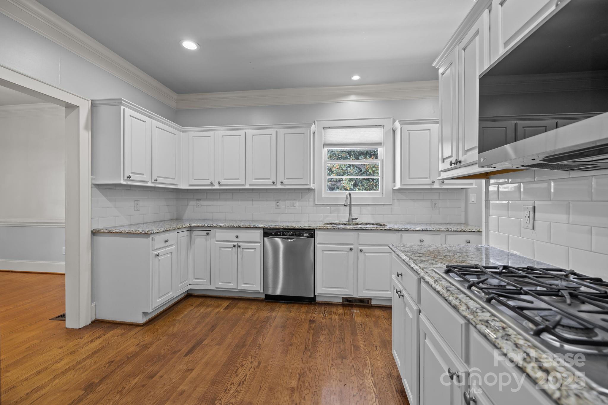 1705 Fountain View Drive