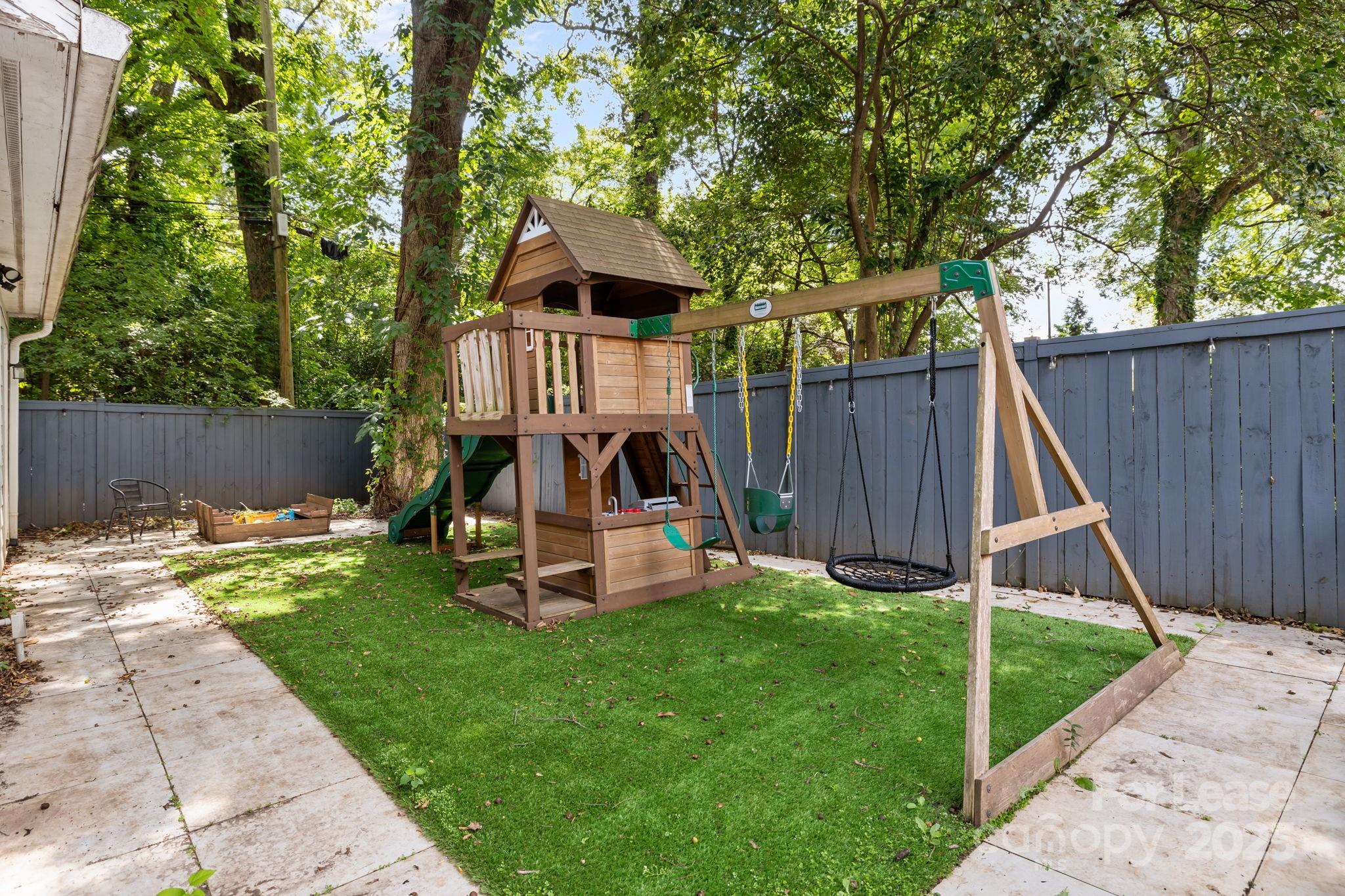 1705 Fountain View Drive