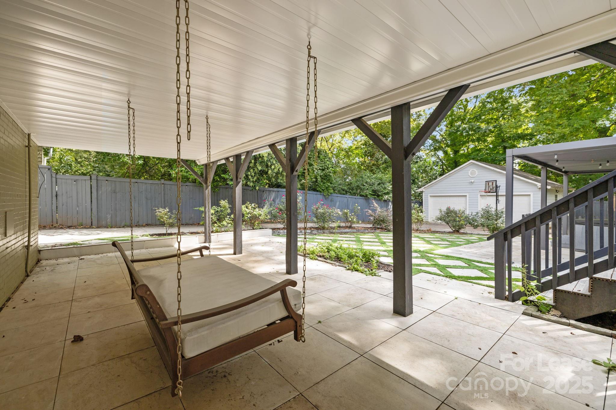 1705 Fountain View Drive