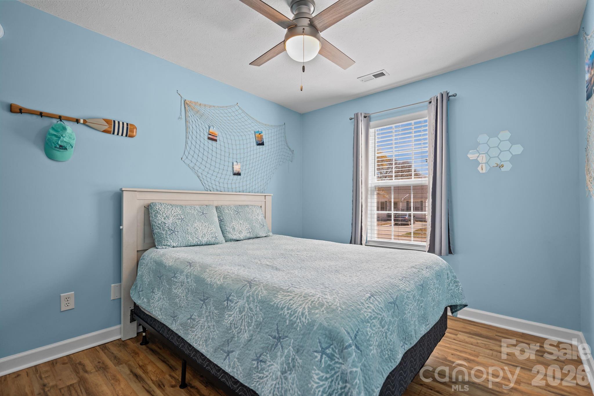 137 NE 4th Street