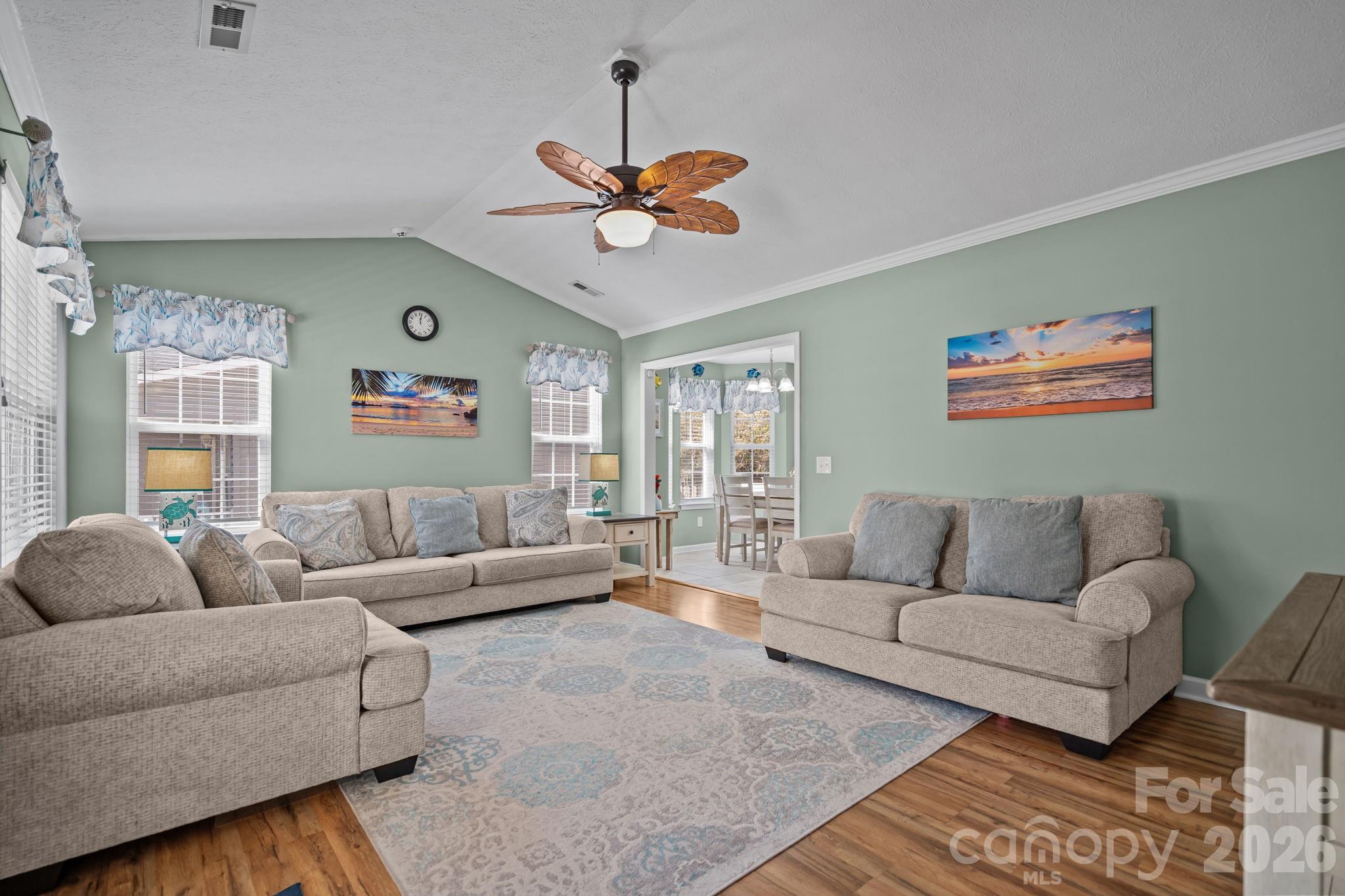137 NE 4th Street