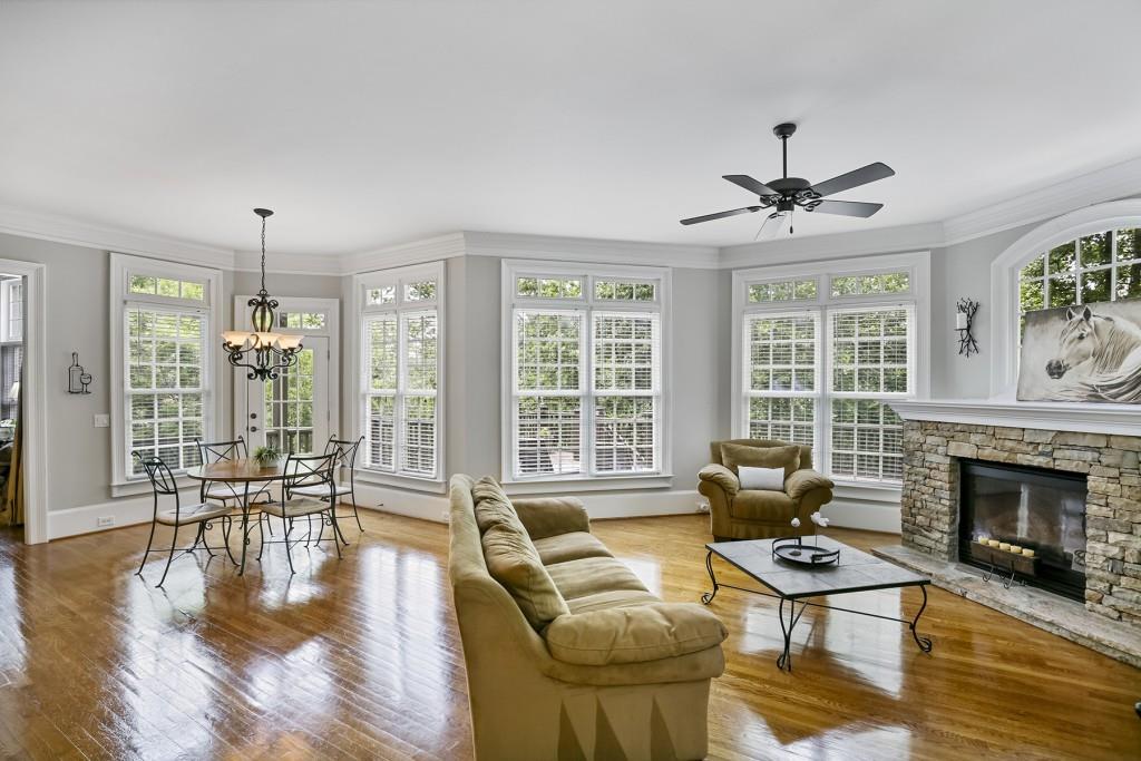 1315 Rolling Links Drive