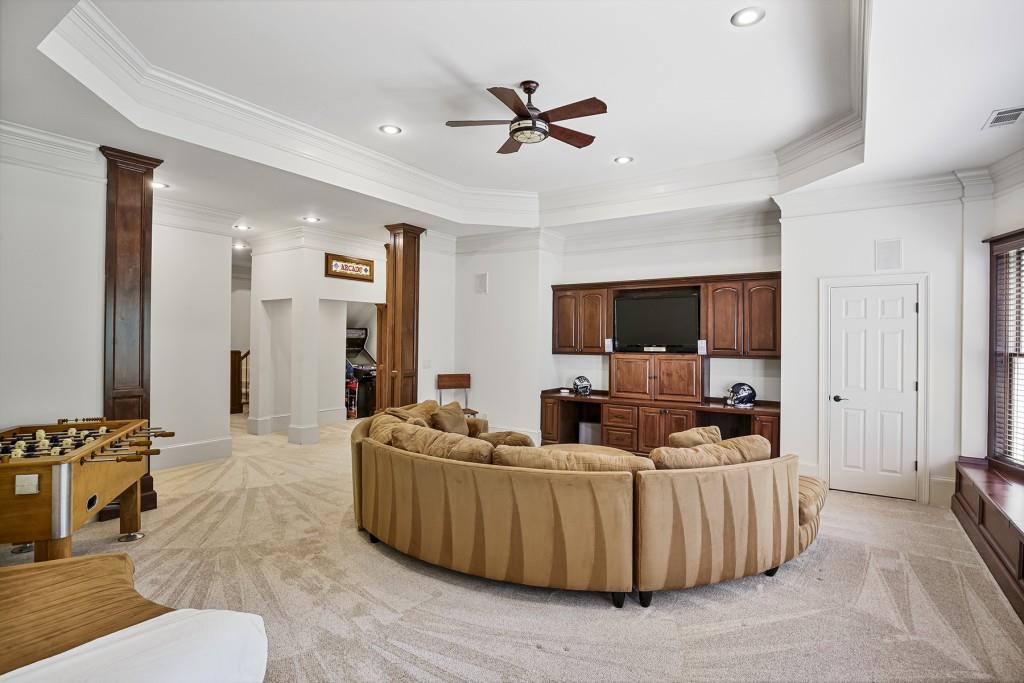 1315 Rolling Links Drive