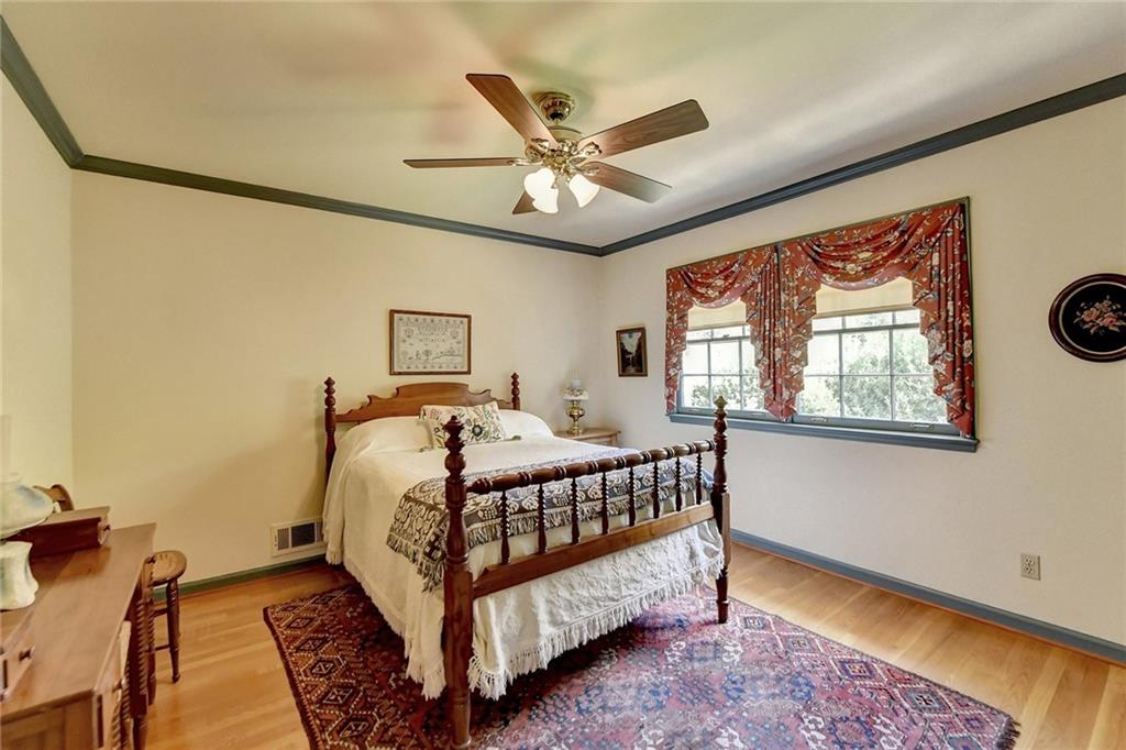 5179 Meadowlake Drive