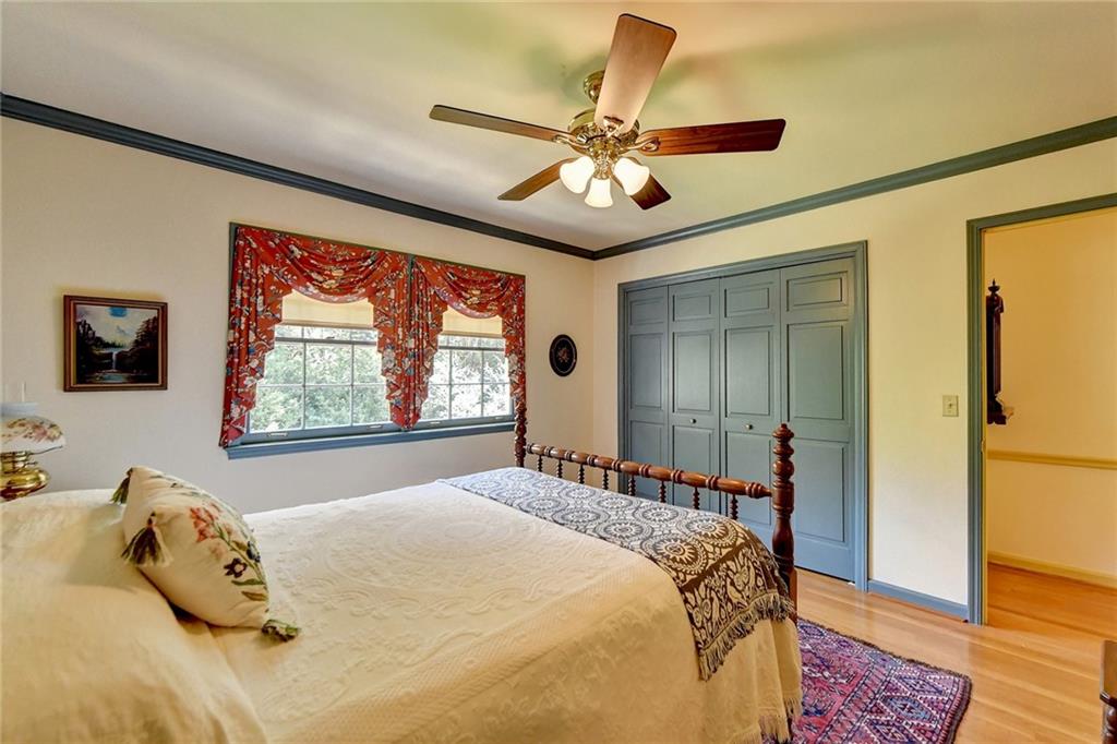 5179 Meadowlake Drive