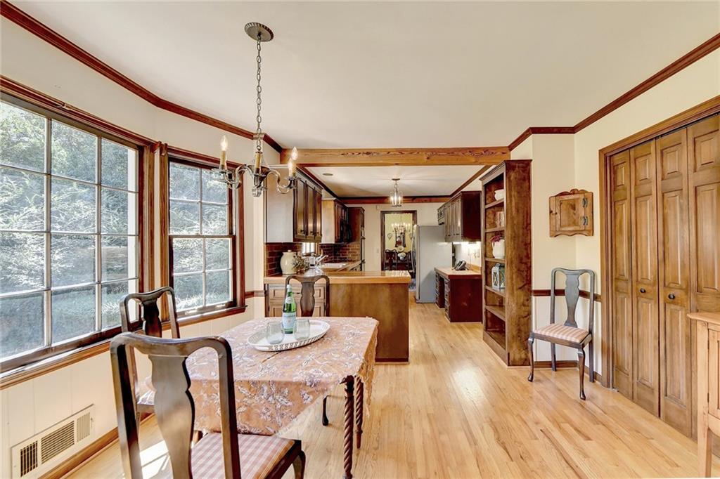 5179 Meadowlake Drive