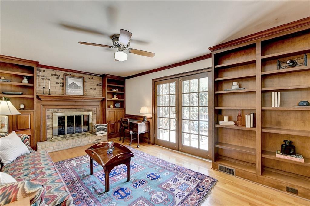 5179 Meadowlake Drive