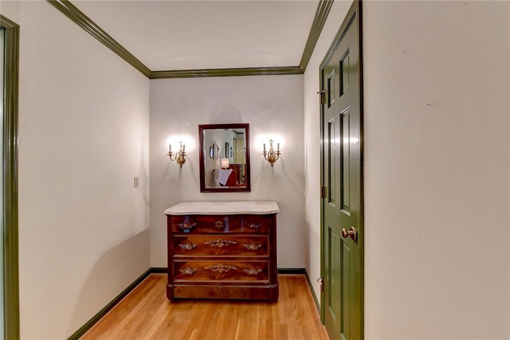 5179 Meadowlake Drive