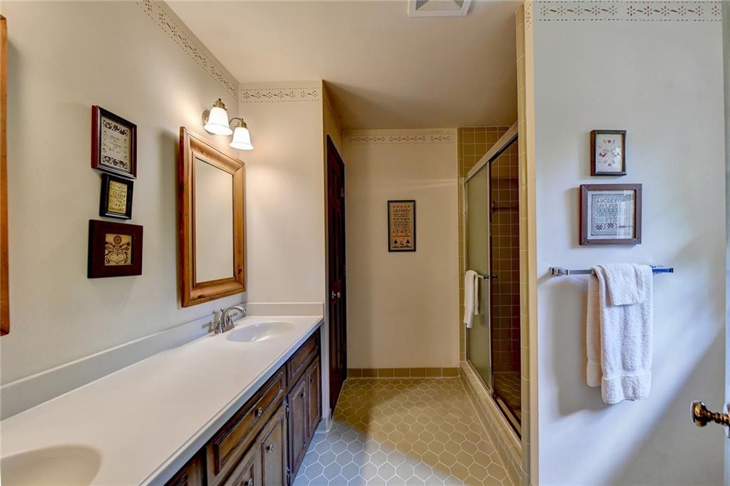 5179 Meadowlake Drive