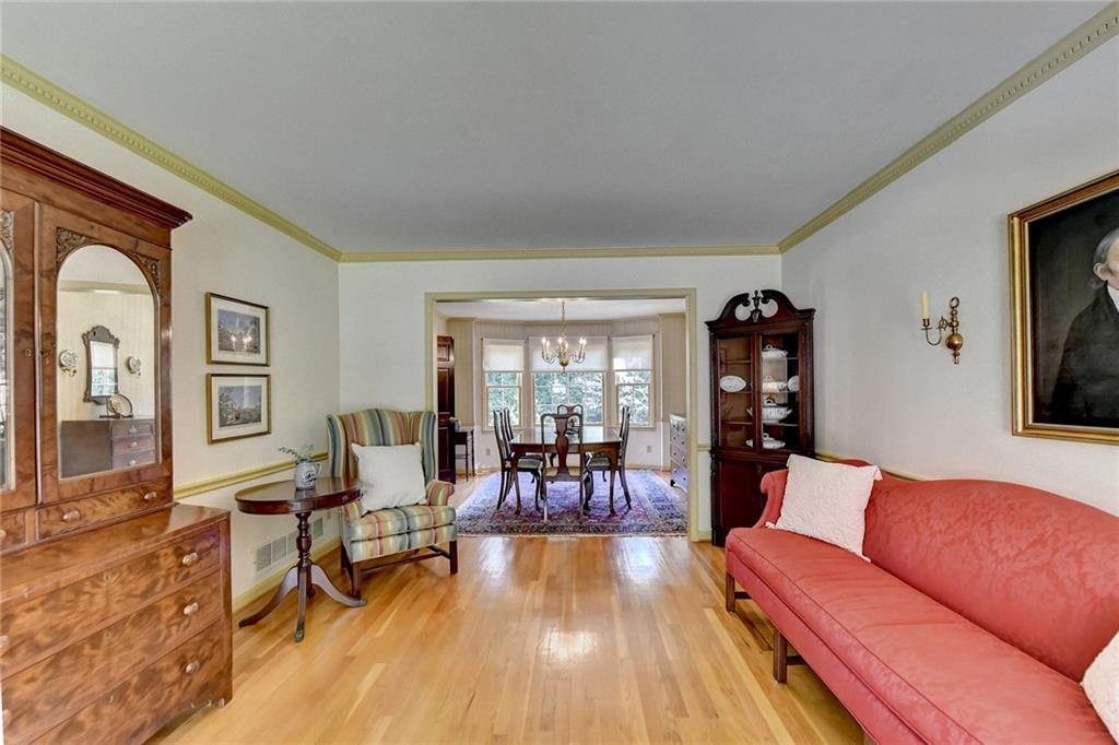 5179 Meadowlake Drive