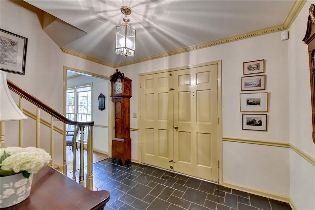 5179 Meadowlake Drive