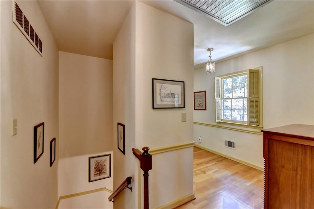 5179 Meadowlake Drive