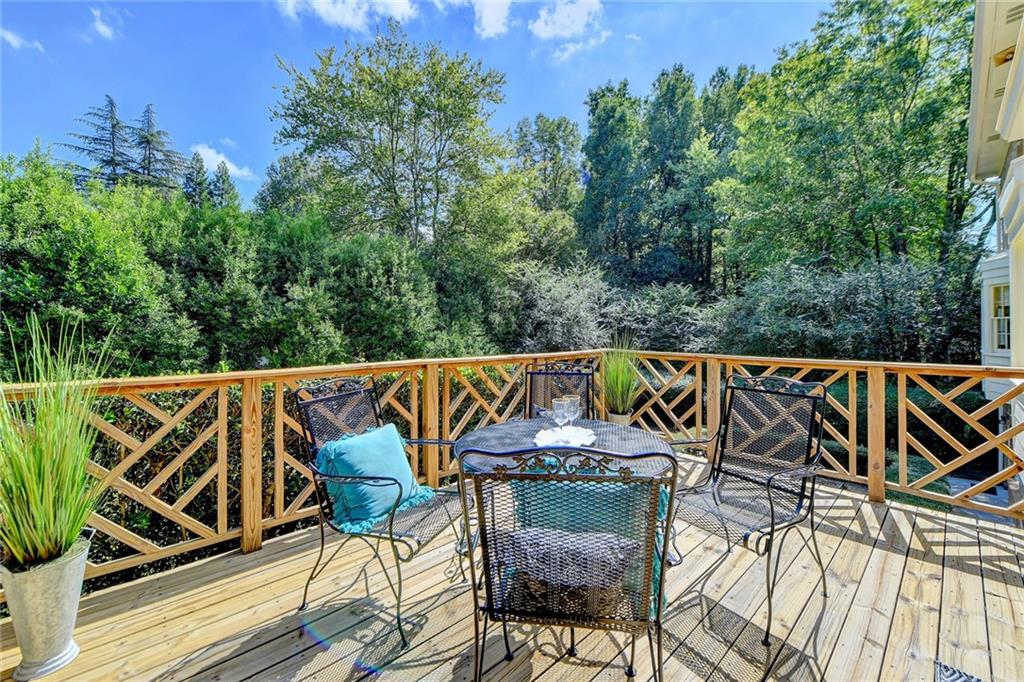 5179 Meadowlake Drive