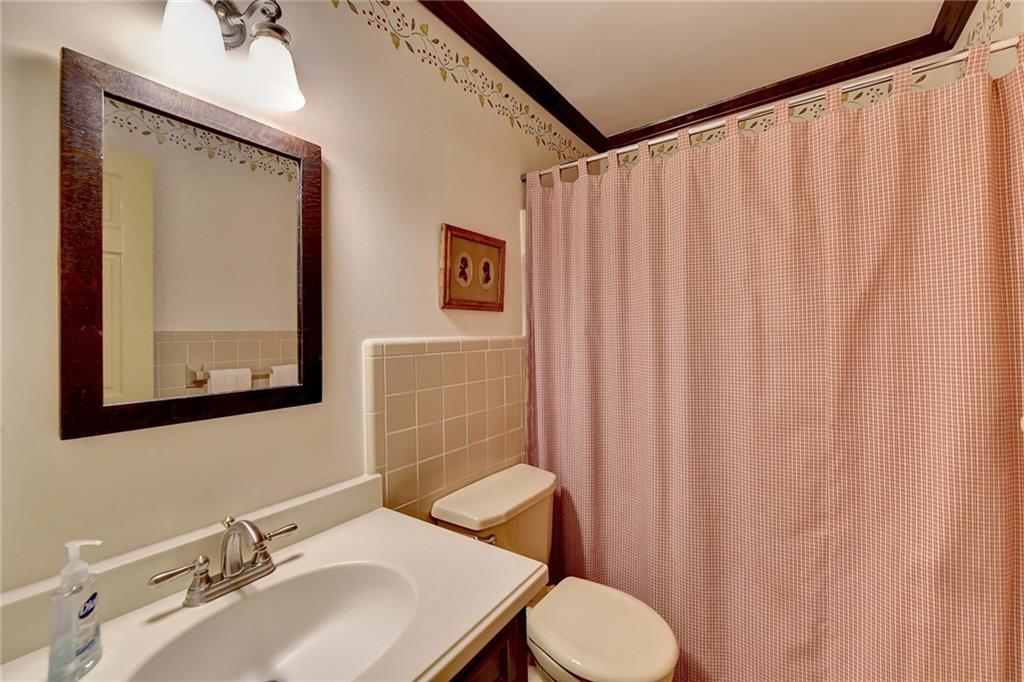 5179 Meadowlake Drive