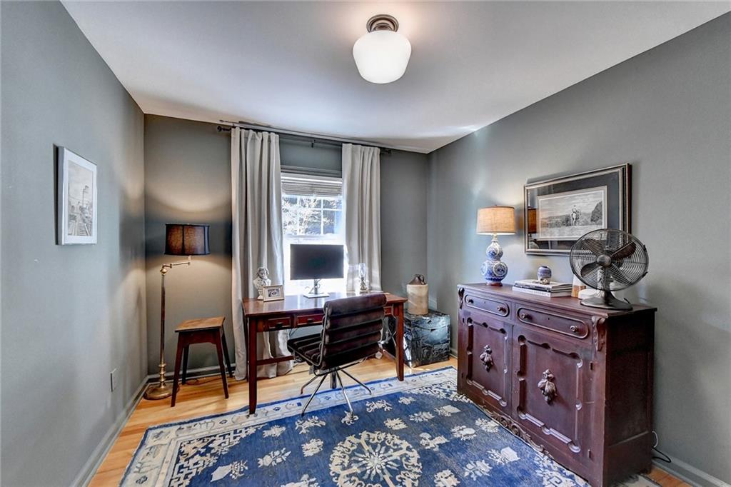 2500 Hawthorne Drive NE