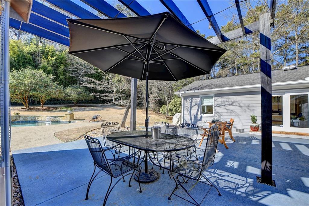 2500 Hawthorne Drive NE