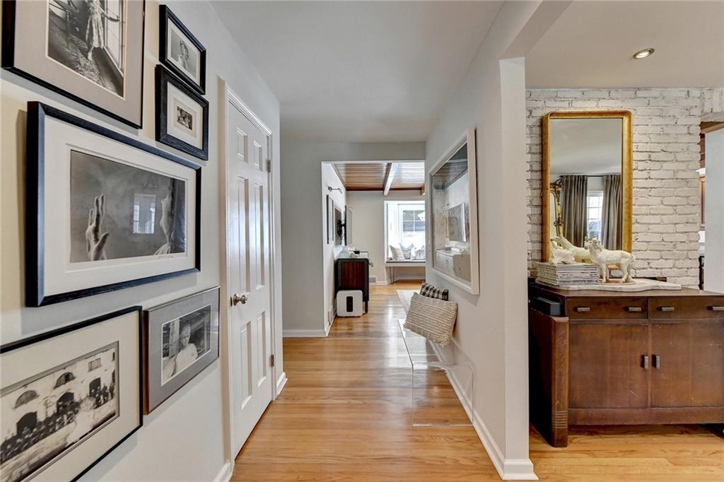 2500 Hawthorne Drive NE