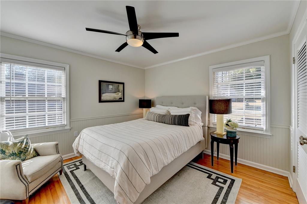 2500 Hawthorne Drive NE