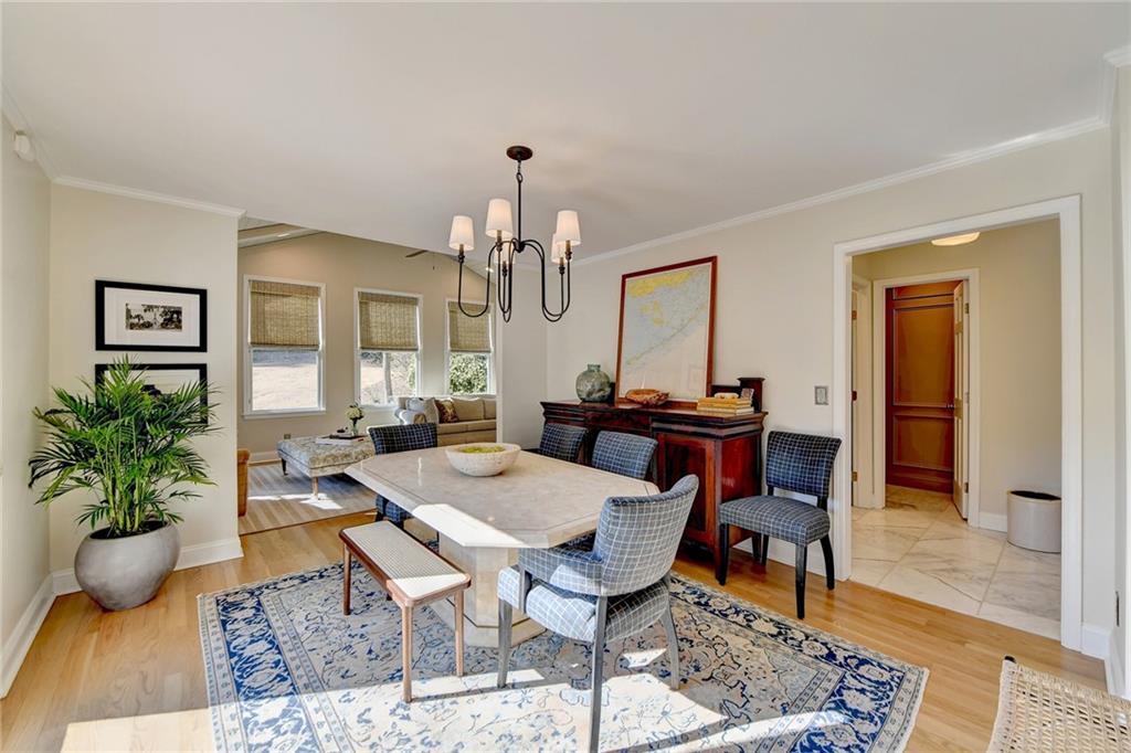 2500 Hawthorne Drive NE