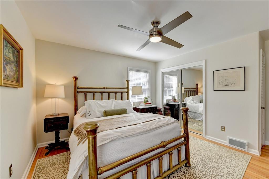 2500 Hawthorne Drive NE