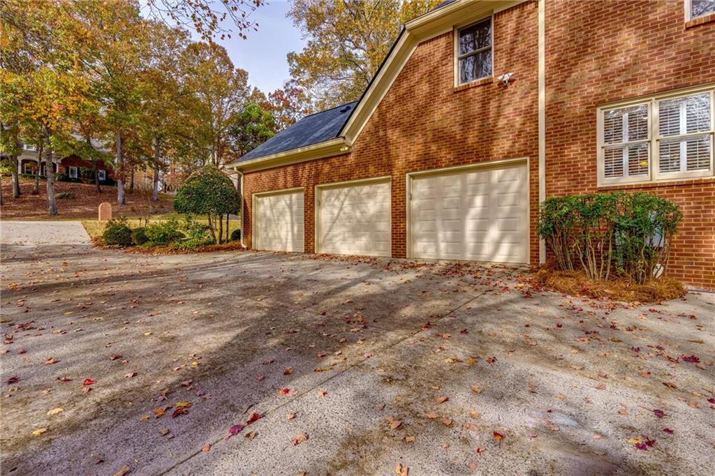 1120 Mountain Ivy Drive