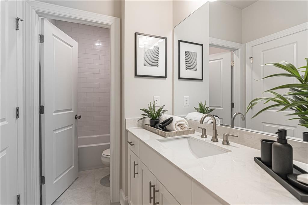 150 Everley Walk Unit 1