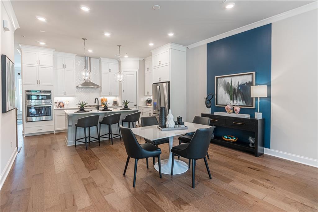 150 Everley Walk Unit 1