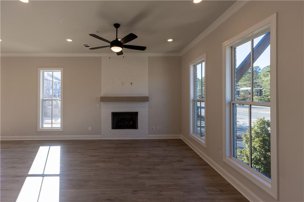 150 Everley Walk Unit 1