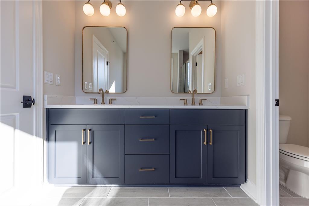 150 Everley Walk Unit 1