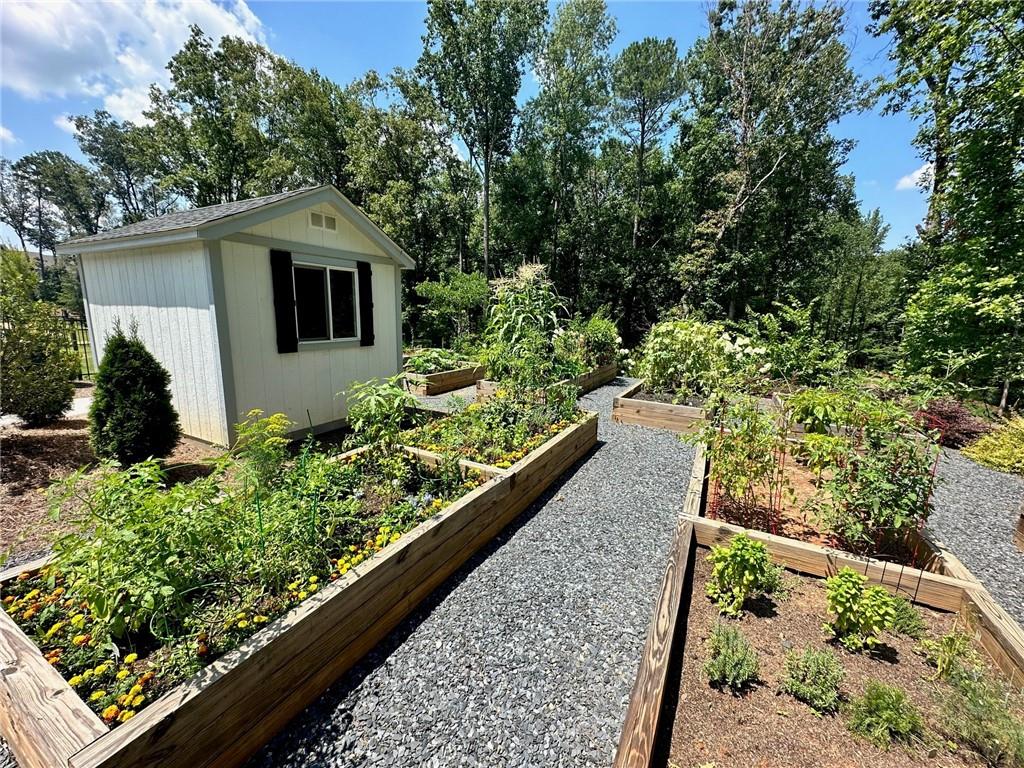 150 Everley Walk Unit 1