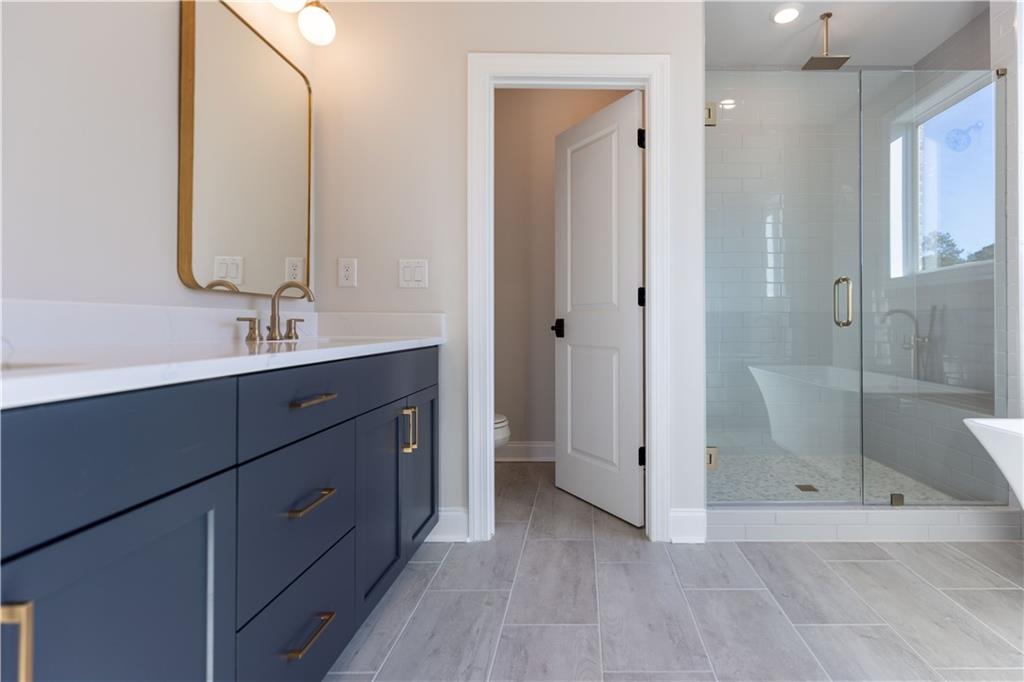 150 Everley Walk Unit 1