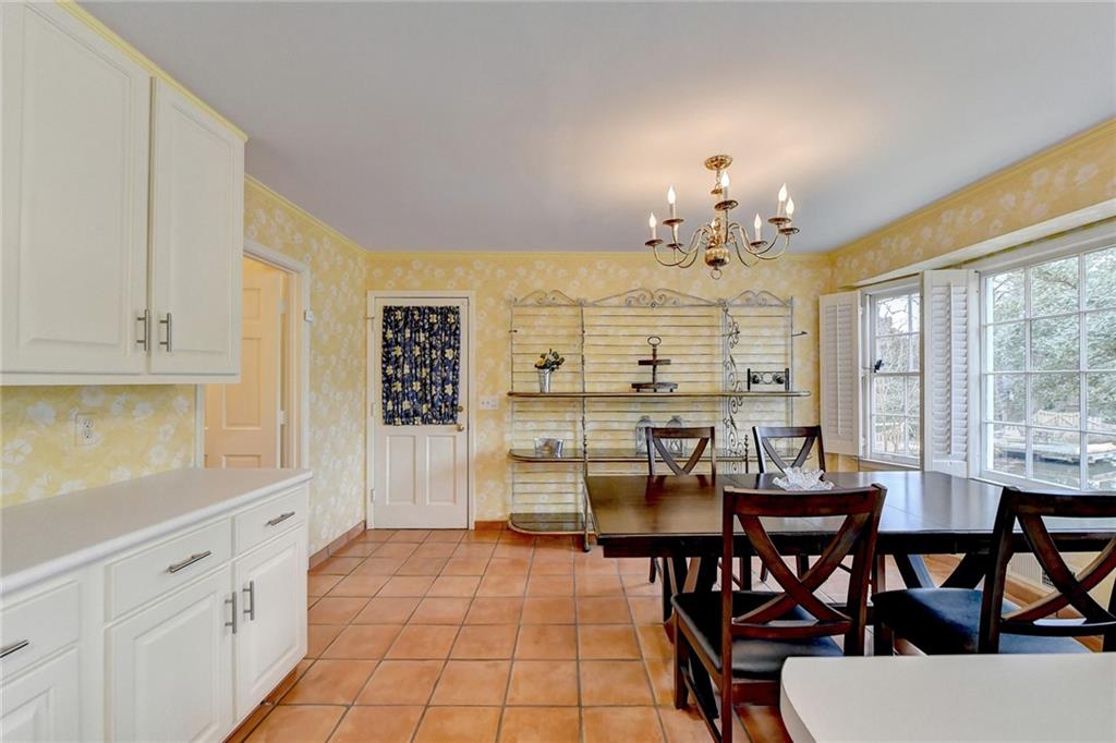 5105 Meadowlake Lane