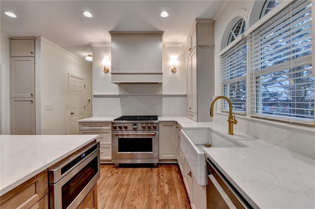 320 Oakhurst Leaf Drive