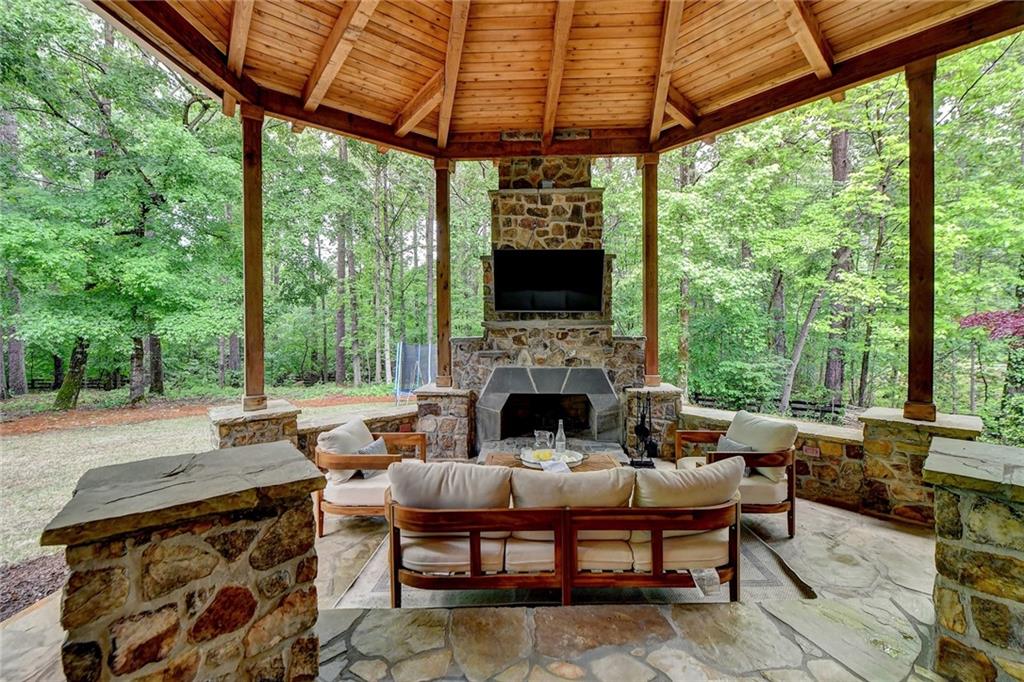 320 Oakhurst Leaf Drive