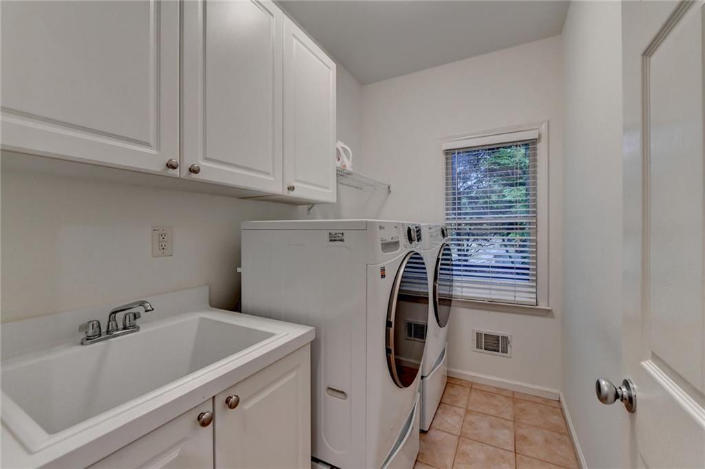 320 Oakhurst Leaf Drive