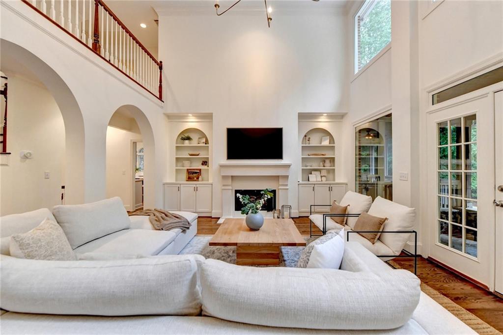 320 Oakhurst Leaf Drive