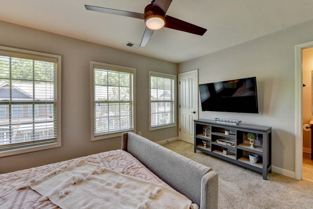 8040 Willoughby Court