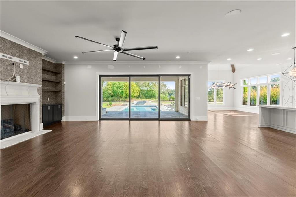 10160 Cedar Ridge Drive