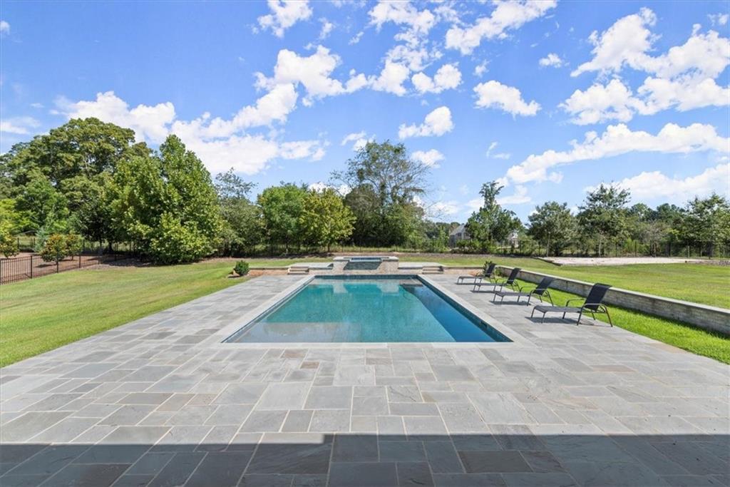 10160 Cedar Ridge Drive