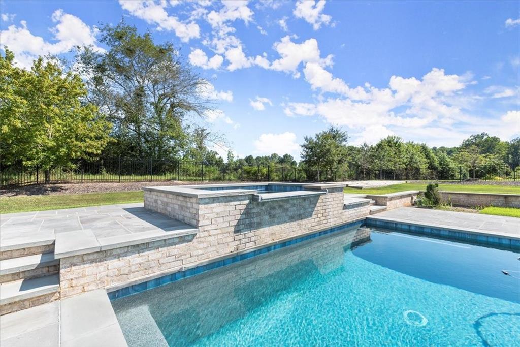 10160 Cedar Ridge Drive