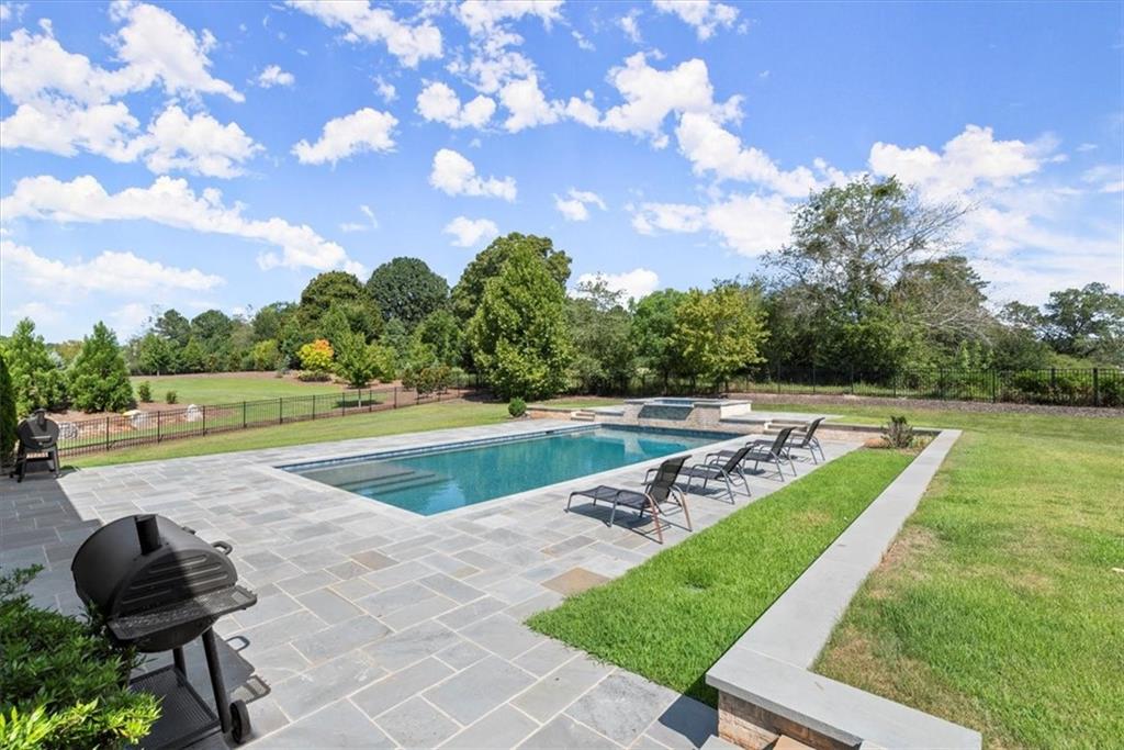 10160 Cedar Ridge Drive