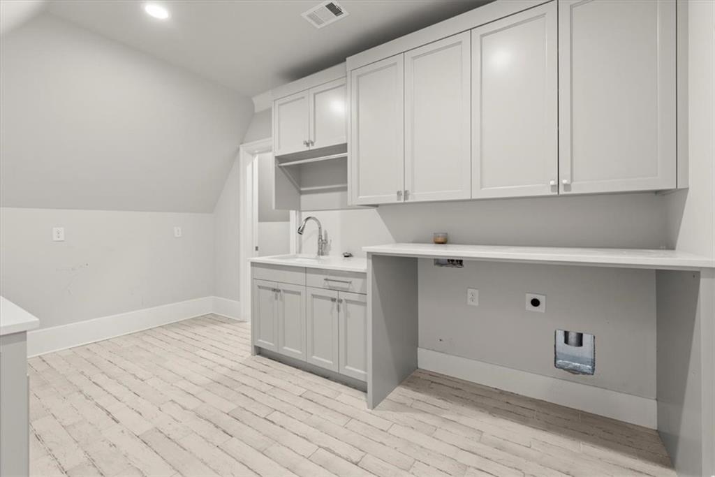 10160 Cedar Ridge Drive