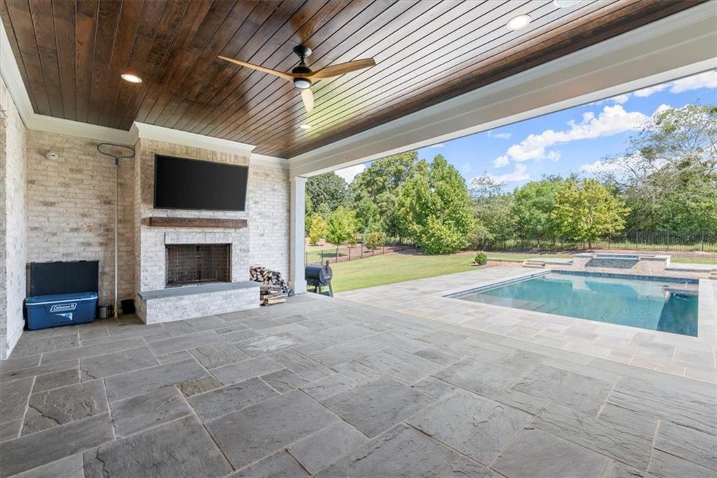 10160 Cedar Ridge Drive