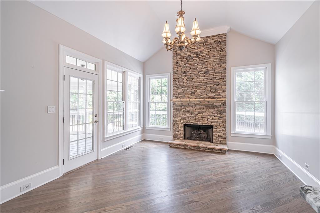 2300 Gladstone Place