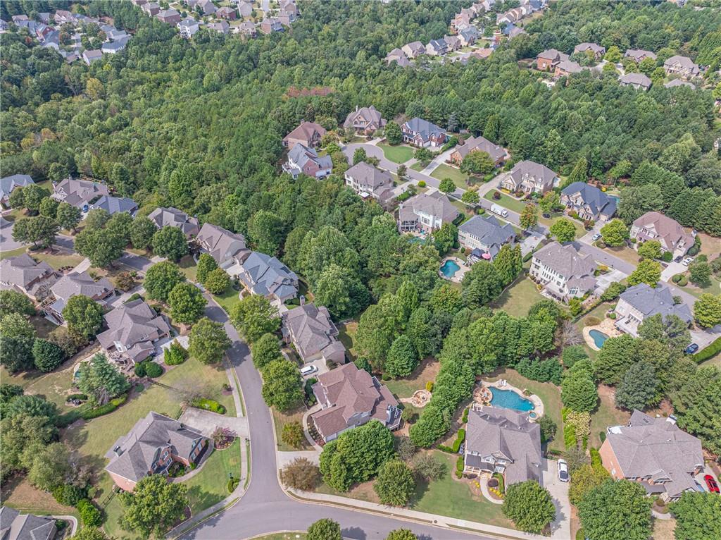 2300 Gladstone Place