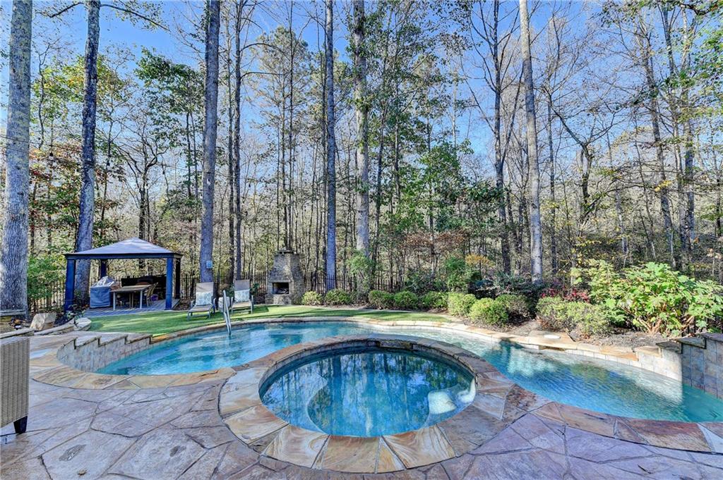 5495 Cottage Farm Road