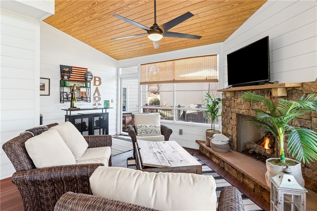 3858 Fenway Crossing