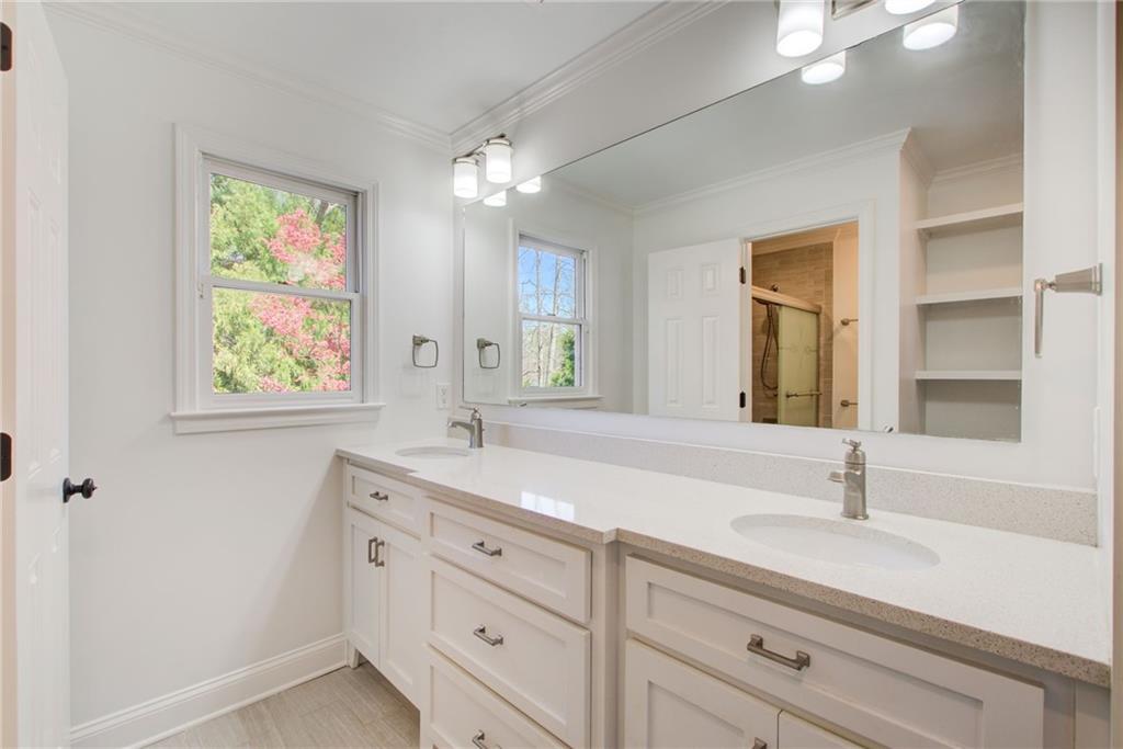 3818 Rainforest Circle