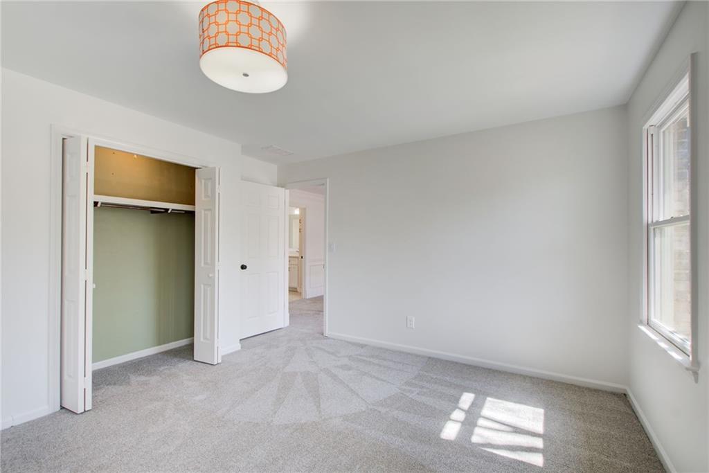 3818 Rainforest Circle