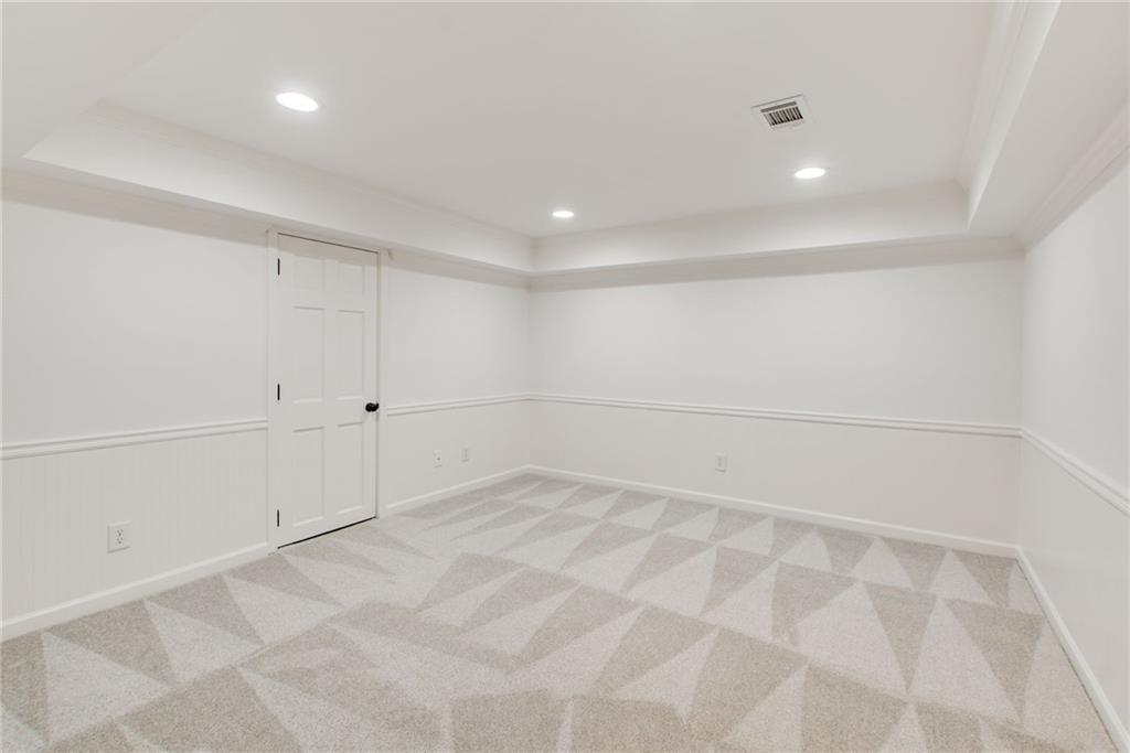 3818 Rainforest Circle